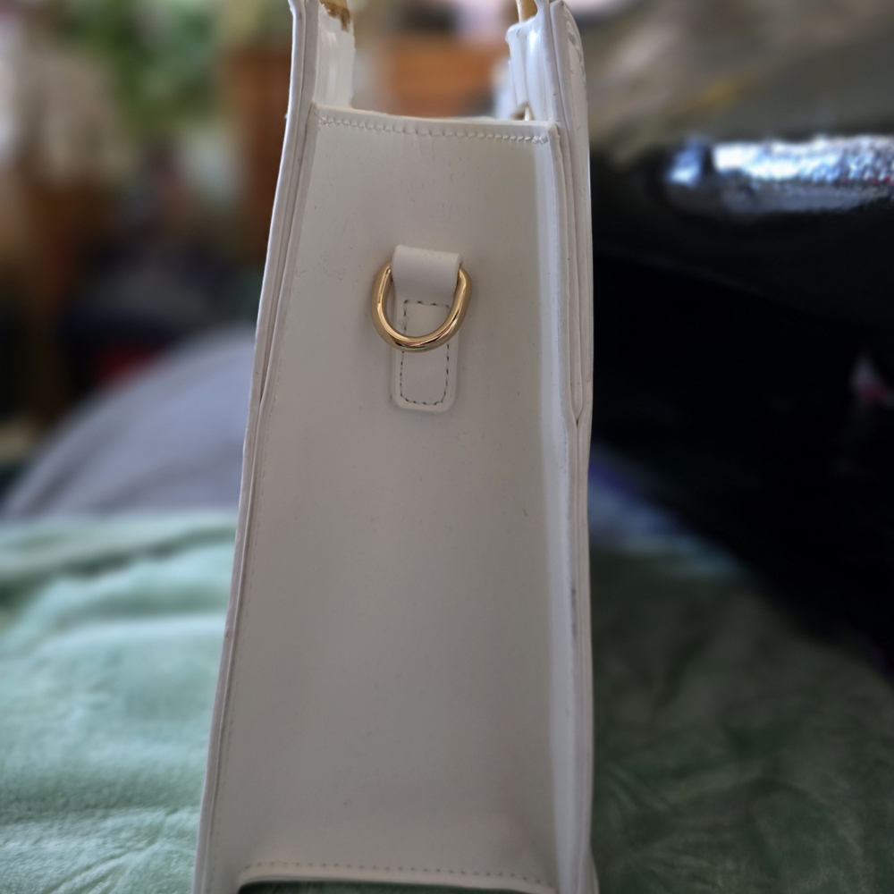 Like Dreams White Shoulder Bag with Bamboo Handles - Picture 9 of 11